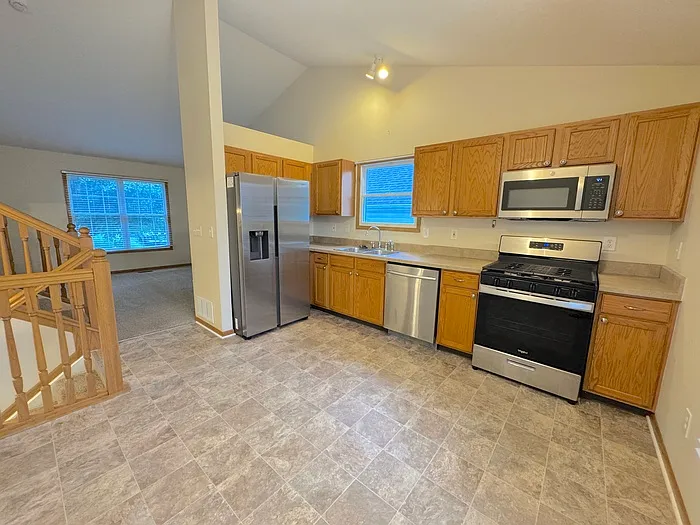 8577 Clover Glade Dr — Photo 9