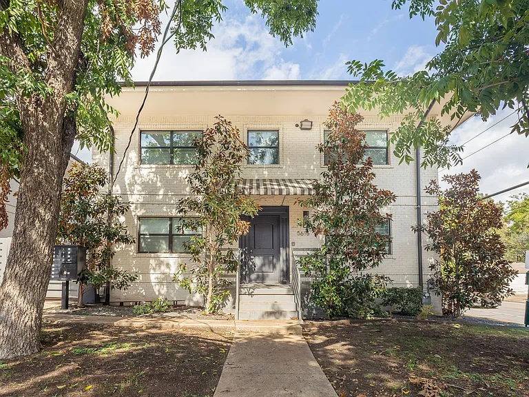 5609 Ross Ave — Photo 2