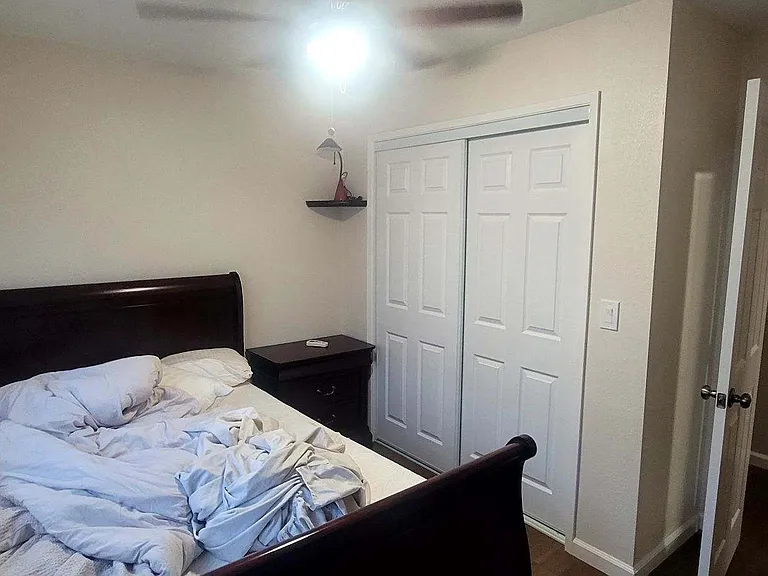 1423 Essex Way #1 — Photo 7