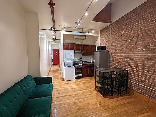 1st image of 378 3rd Ave #7