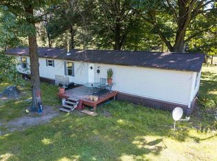 4960 N Skenes Rd, Sanford, MI 48657