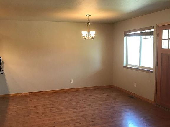 3rd image of 2947 N 27th Ave APT 24
