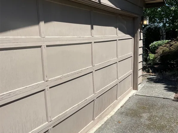 9856 NE 29th Street, Bellevue, WA 98004