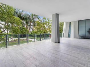 2831 S Bayshore Dr UNIT 402, Miami, FL 33133