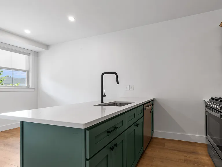 113 Ives Street — Photo 152