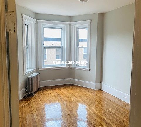 3rd image of 38 Hemenway St #39T
