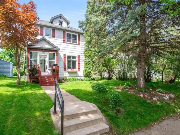 5225 Colorado St, Duluth, MN 55804