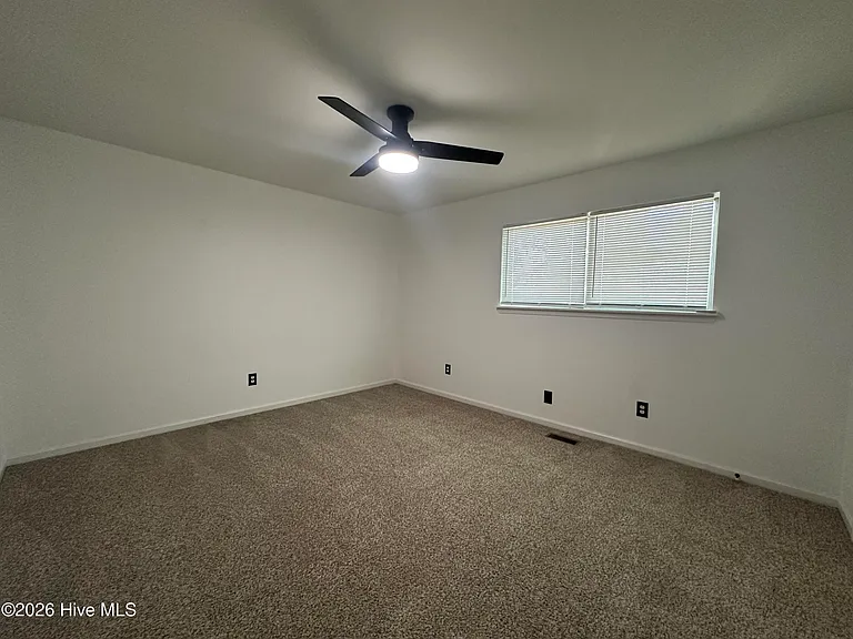 414 Myrtlewood Cir — Photo 13