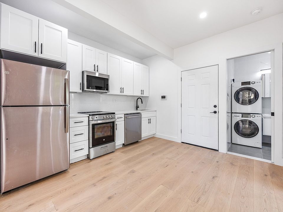 1st image of 34-06 44th St Unit 3R