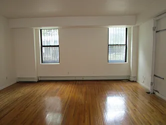 Rented by Rita S Citrin, LREB