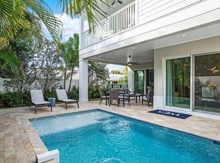 472 NE Wavecrest Way, Boca Raton, FL 33432