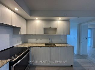225 Village Green Sq #808, Toronto, ON M1S 0N4