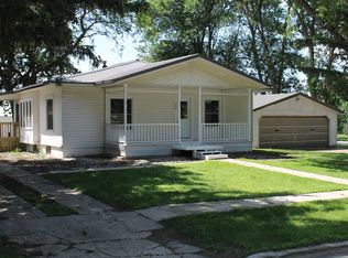 208 N Main St, George, IA 51237