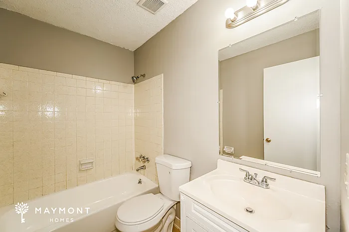 632 Cedarmont Dr — Photo 14
