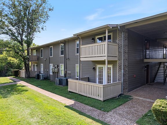 4th image of 714 Ashlawn Pl