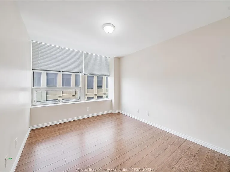 540 Ouellette Ave #5B — Photo 17