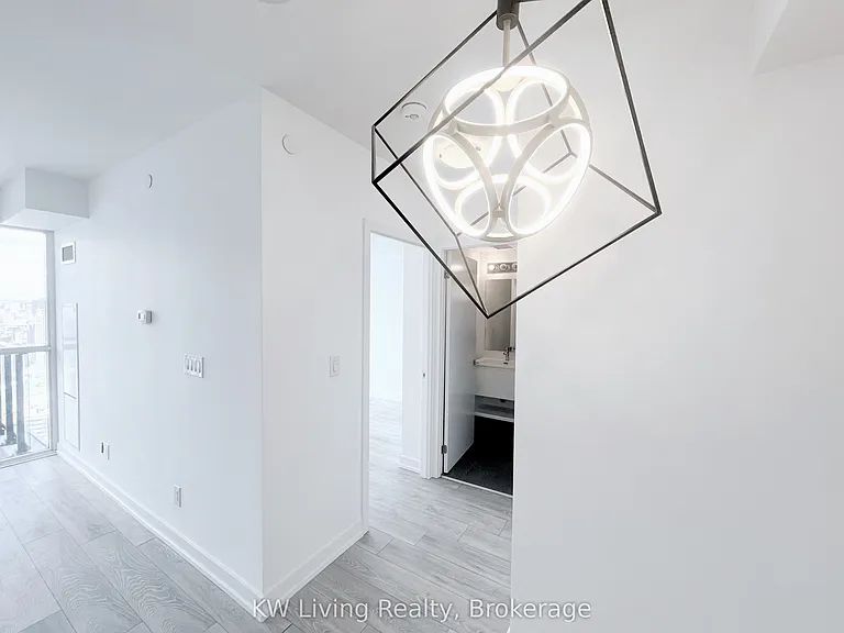 159 Wellesley St E #3309 — Photo 4