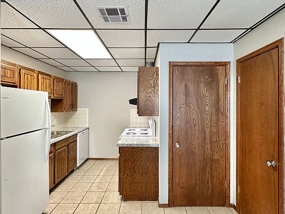 5th image of 4647 W Gore Blvd APT 2