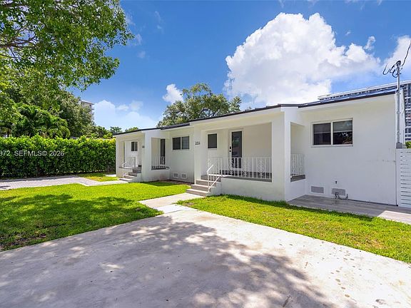 2nd image of 2814 SW 26th St #2814