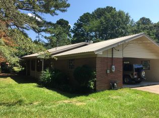 1111 Pat St, Mendenhall, MS 39114