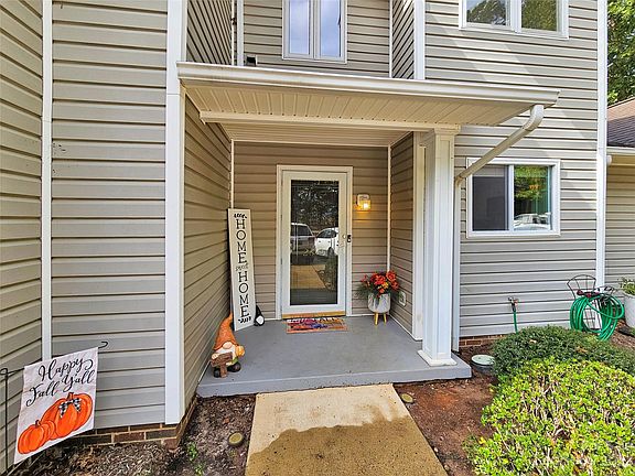 4th image of 2675 White Oak Ct