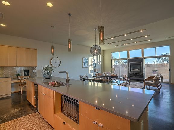 3rd image of 2316 Mananitas Ln NW