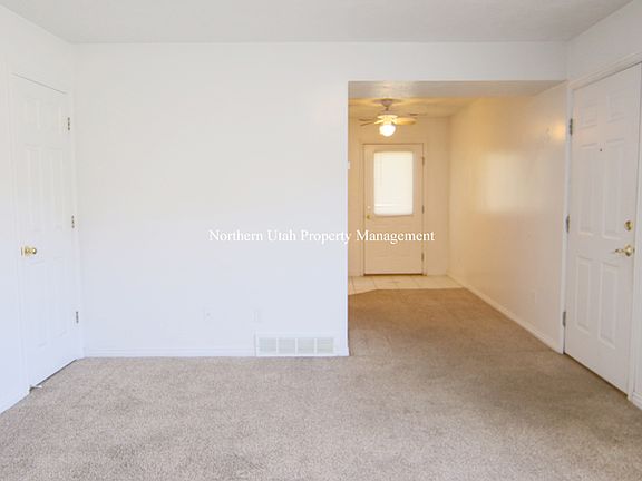 4 Front Room View 3_07032019