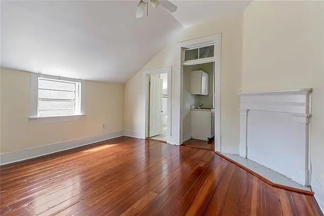 3811 1/2 Cleveland Ave — Photo 7