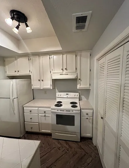 11711 Memorial Dr #673 — Photo 6