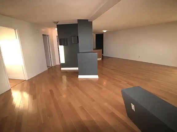 4th image of 10045 117th St NW #603