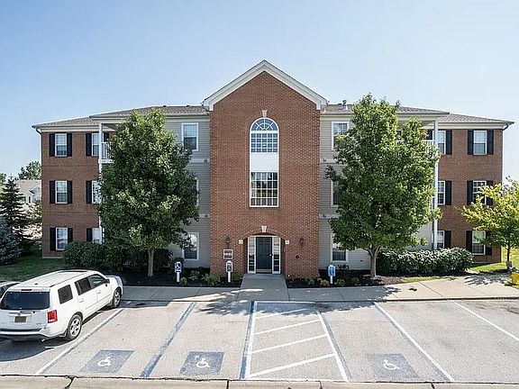 5th image of 1070 Larkspur Ct