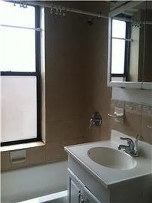 Rented by Town Residential | media 19