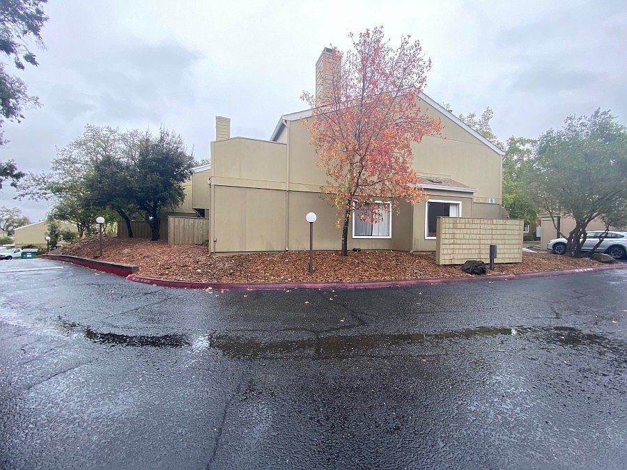 1st image of 8 Park Crest Ct APT B