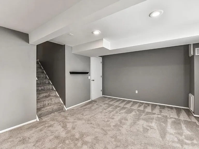 14815 Washington St — Photo 14