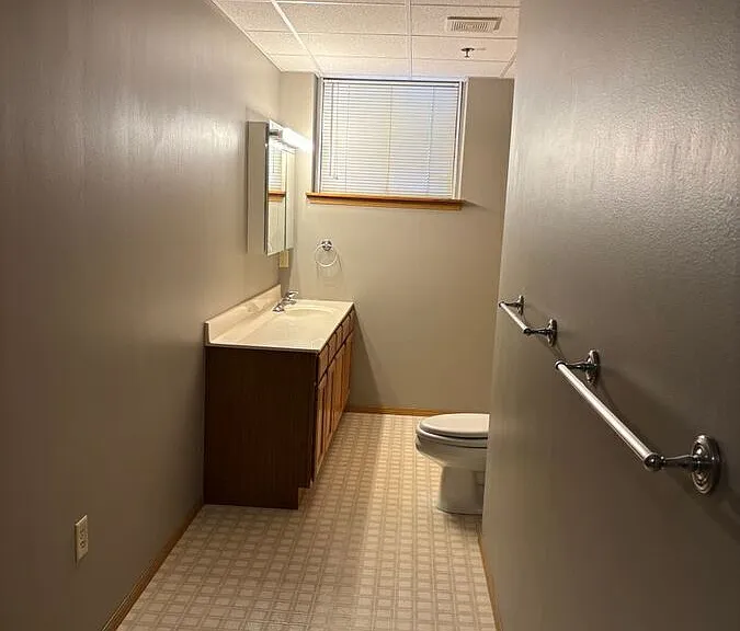 109 E Luverne St #209 — Photo 5