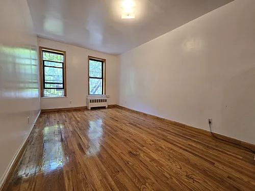 151 Allen St #5E Photo 1