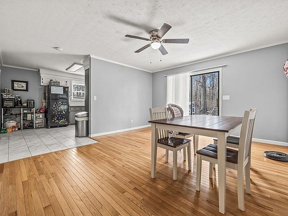 5th image of 2500 Oakwood Ln