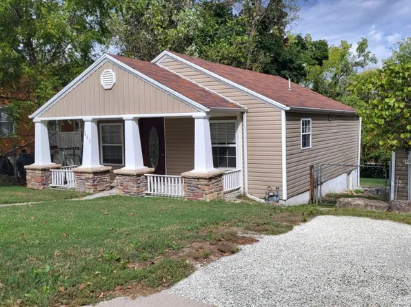 203 E Farmer St, Ozark, MO 65721