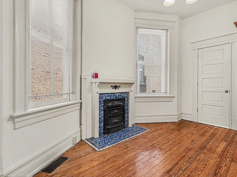 2713 W Grace St — Photo 19