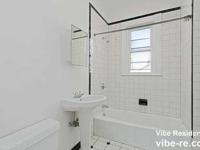 10-12 Castlerock St #2 — Photo 18