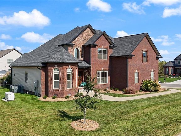 3rd image of 143 Josie Ln