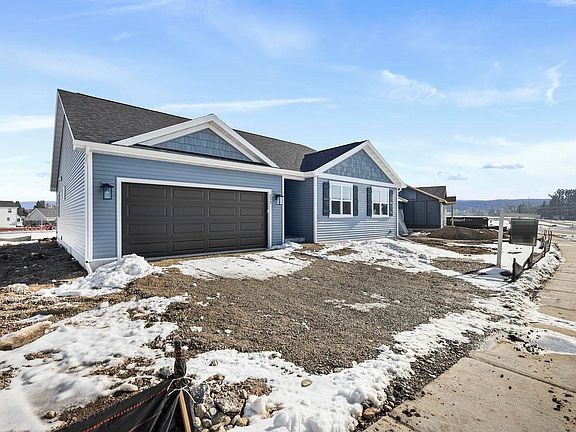 2nd image of 352 Dahlia Dr #36