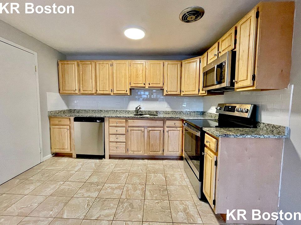 1st image of 113 Babcock St #31W
