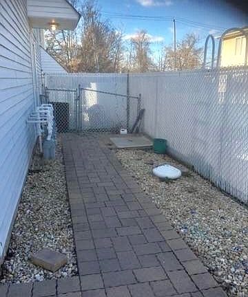 2nd image of 191 Wirt Ave