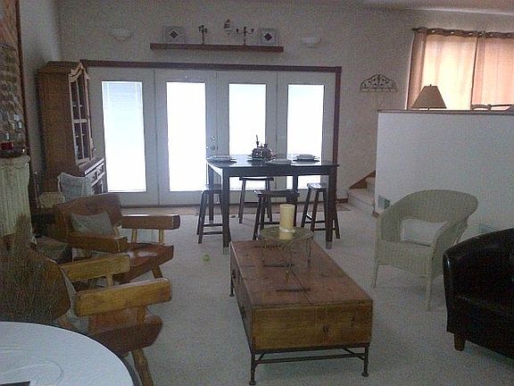 French doors to pool