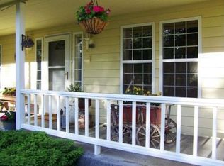 28810 N Milan Rd, Chattaroy, WA 99003