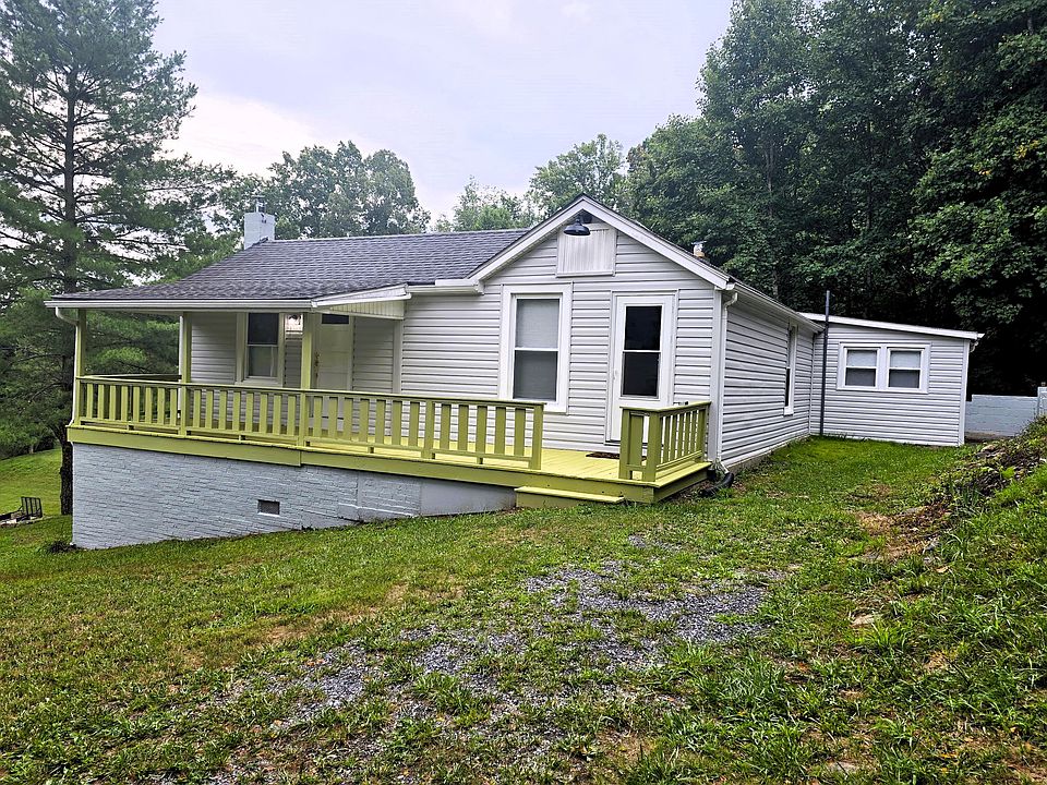 1st image of 589 Ebenezer Cir