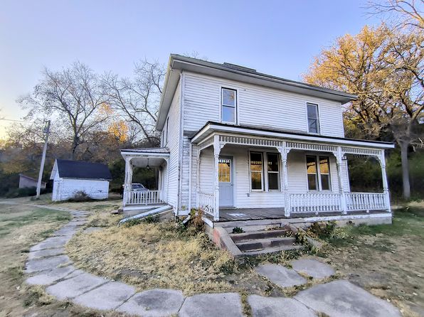 2705 College Dr
