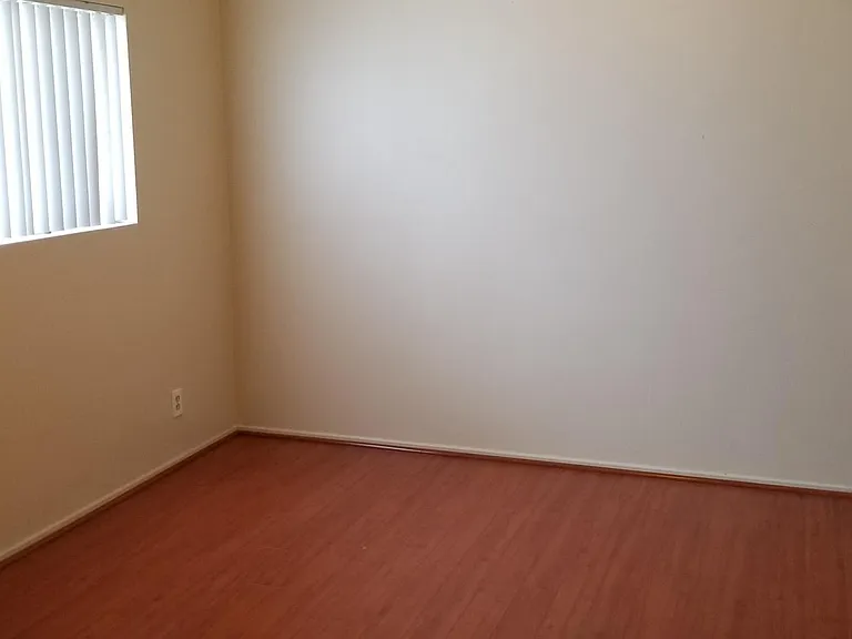 5763 Laurel Canyon Blvd — Photo 9