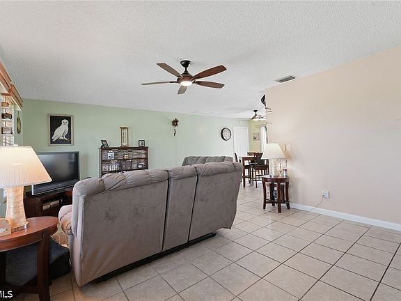 3rd image of 2303 NE 23rd Ave